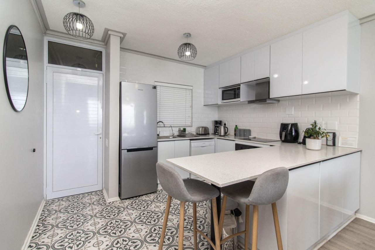 Brookes Hill Suites Luxury Apartment 124 Port Elizabeth Bagian luar foto
